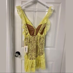 For Love and Lemons. Size: Small. Color: Lemon.